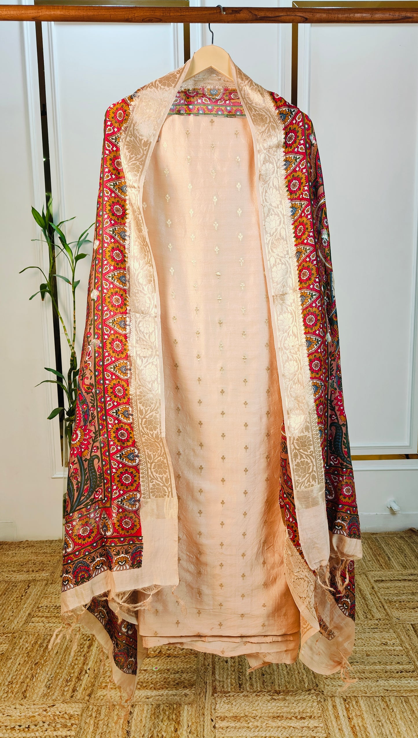 MAHESHWARI AURA