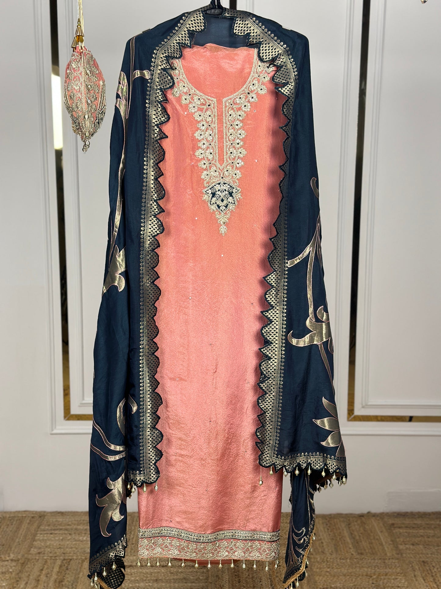 SILK ALLURE