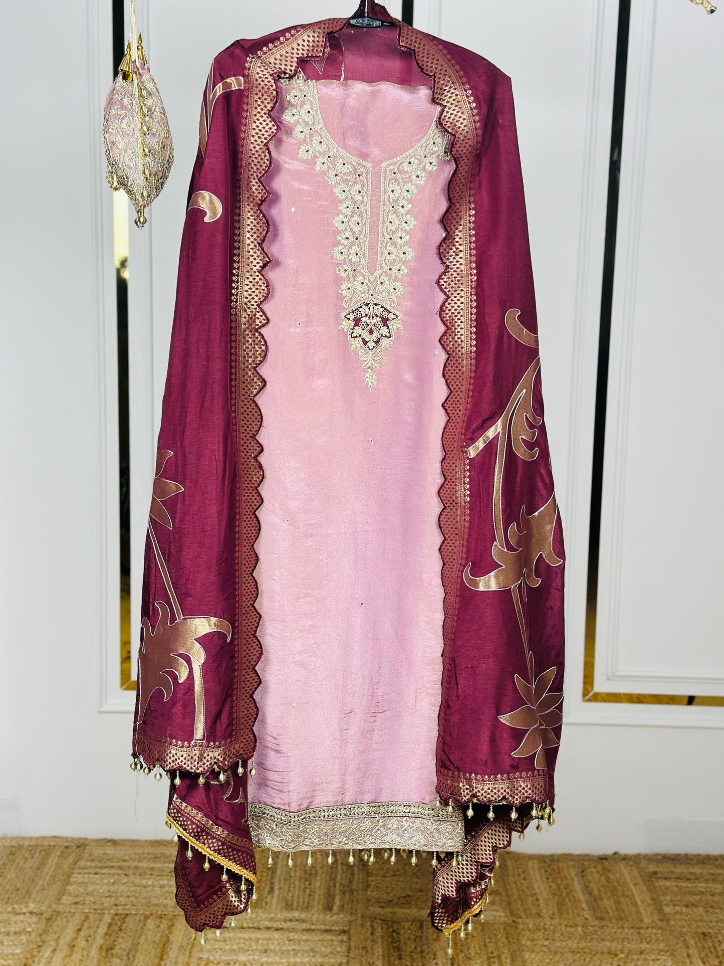 SILK ALLURE