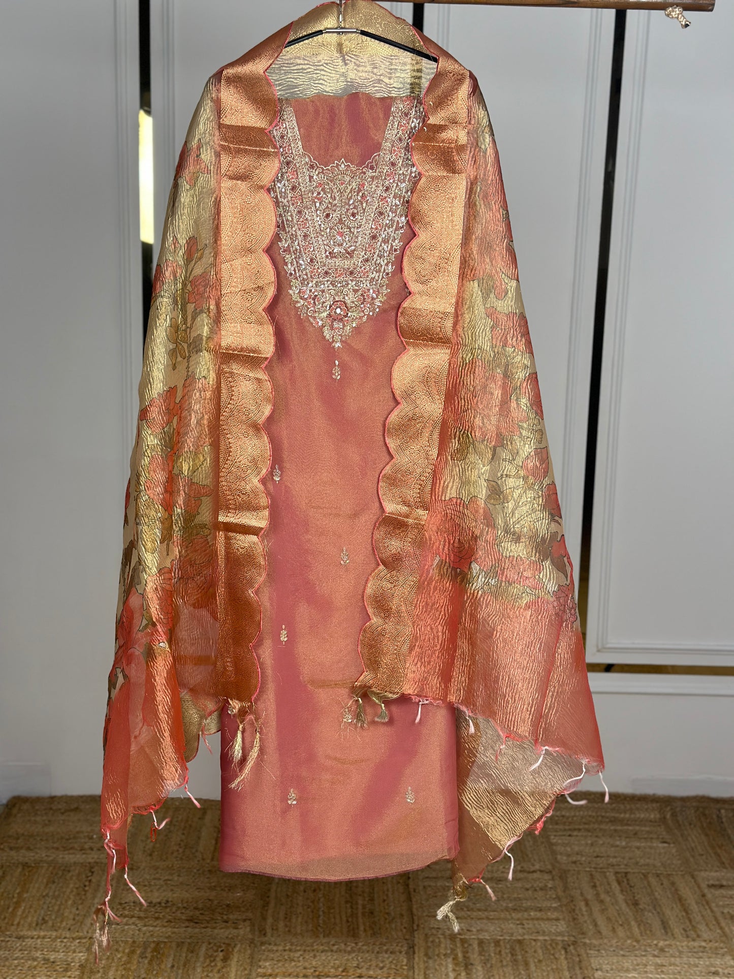 TISSUE DABKA LUXE