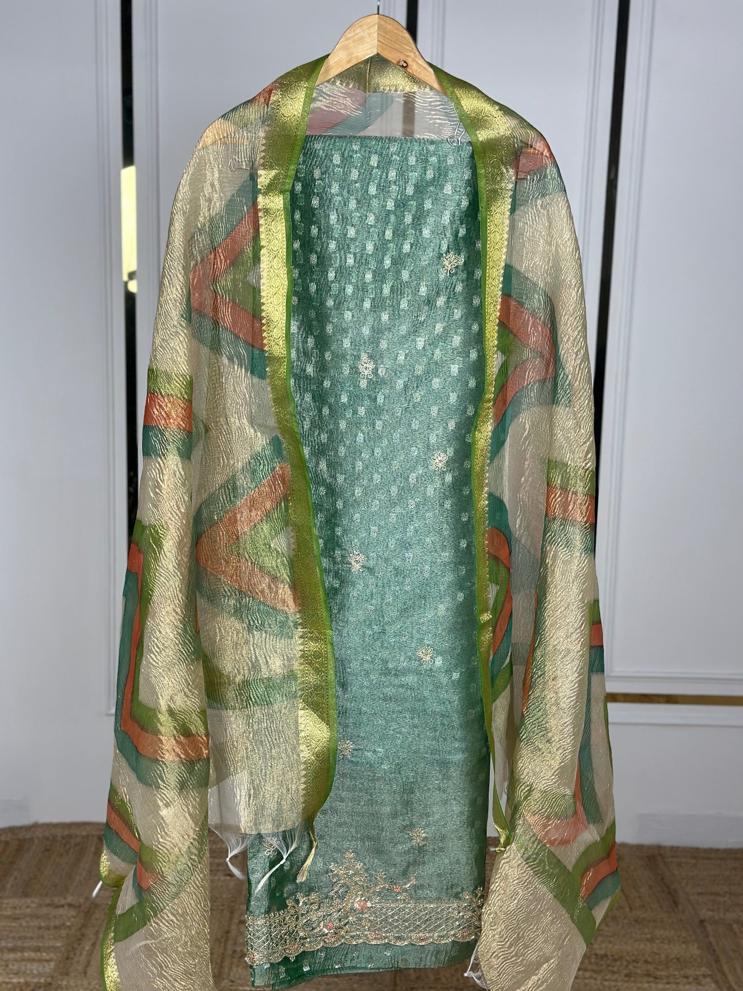 BROCADE TISSUE OPULENCE