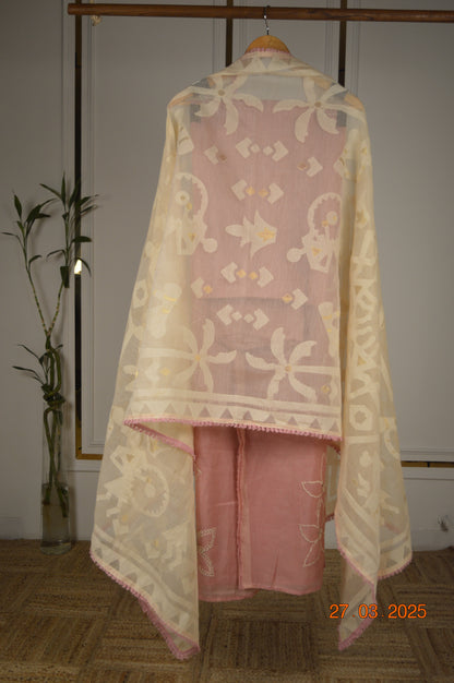 LINEN KNOT