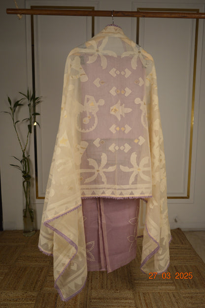 LINEN KNOT