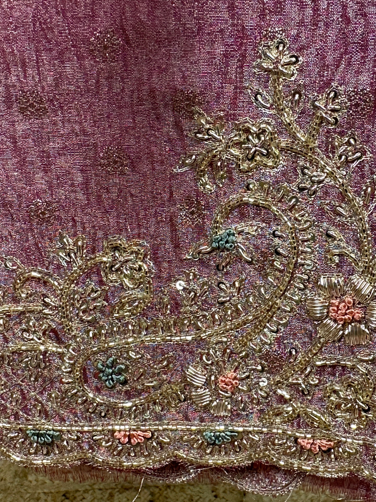 BROCADE TISSUE OPULENCE