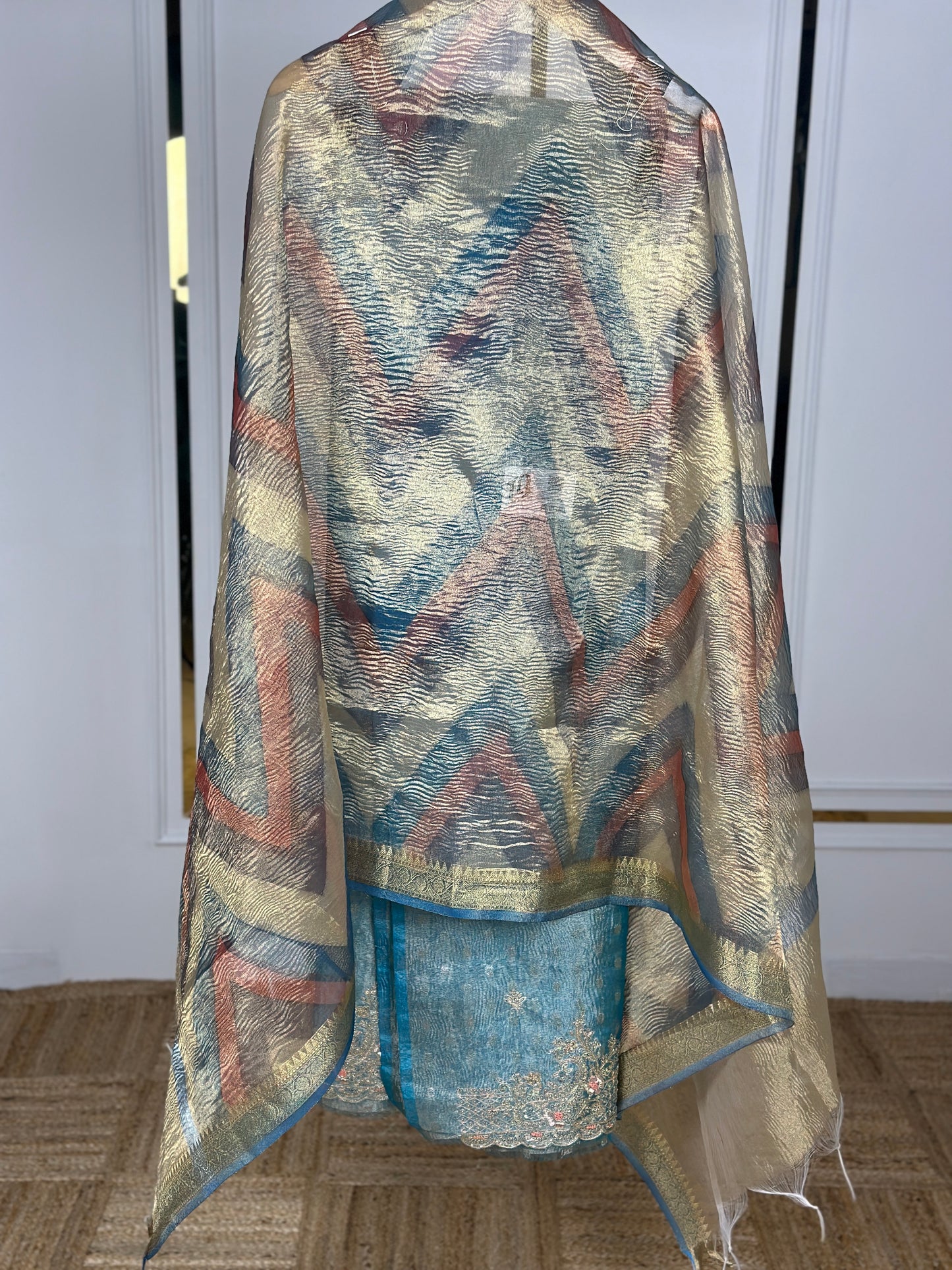 BROCADE TISSUE OPULENCE