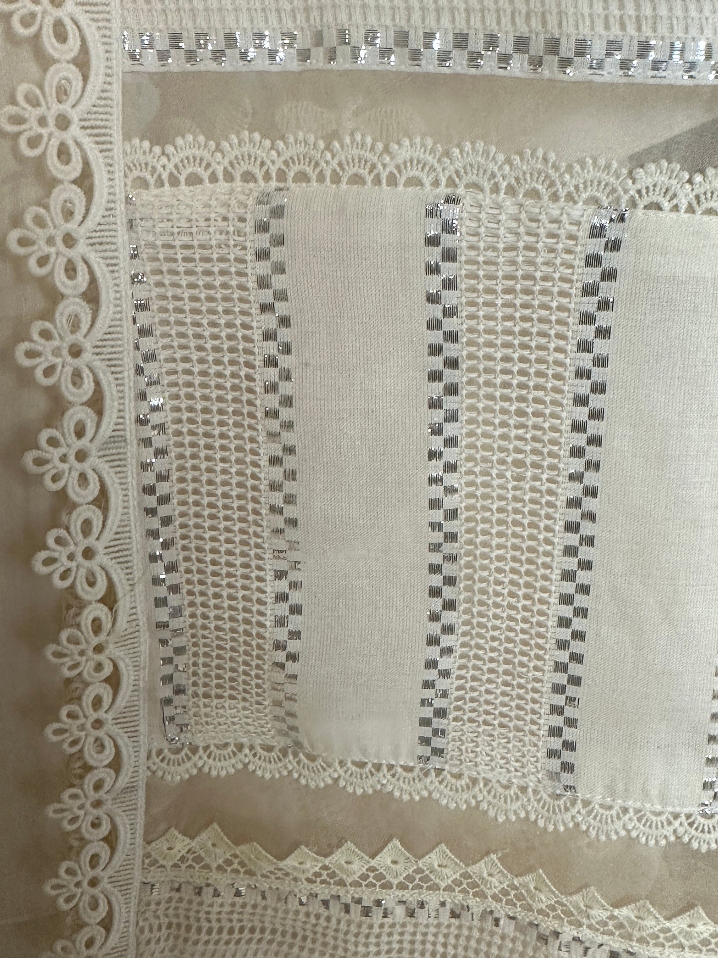 CHIKANKARI BLOOM