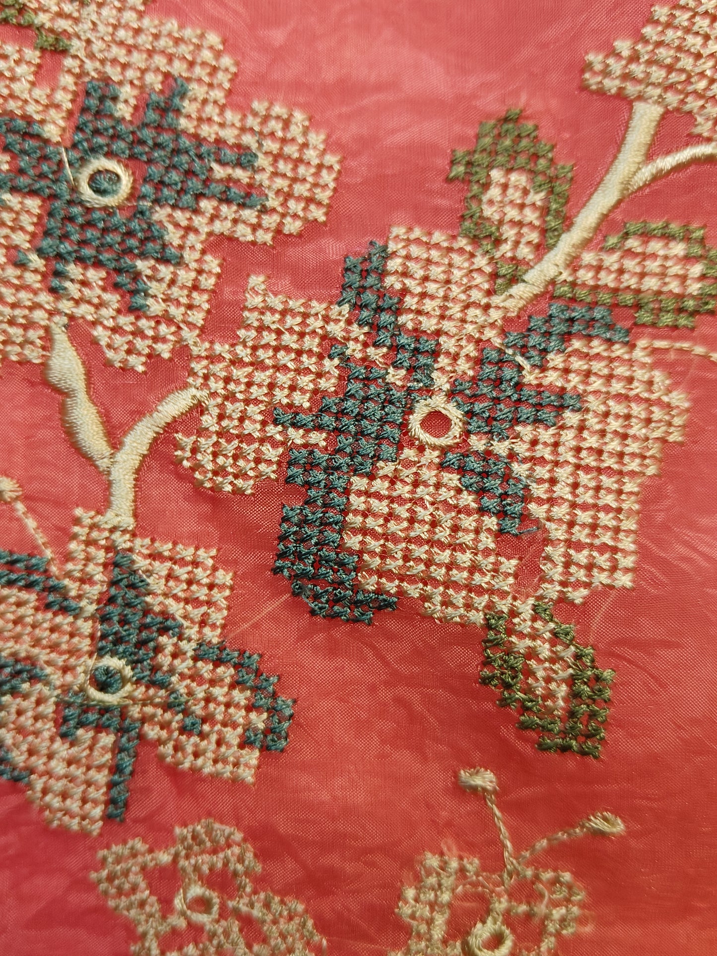 PAPER TISSUE OPULENCE