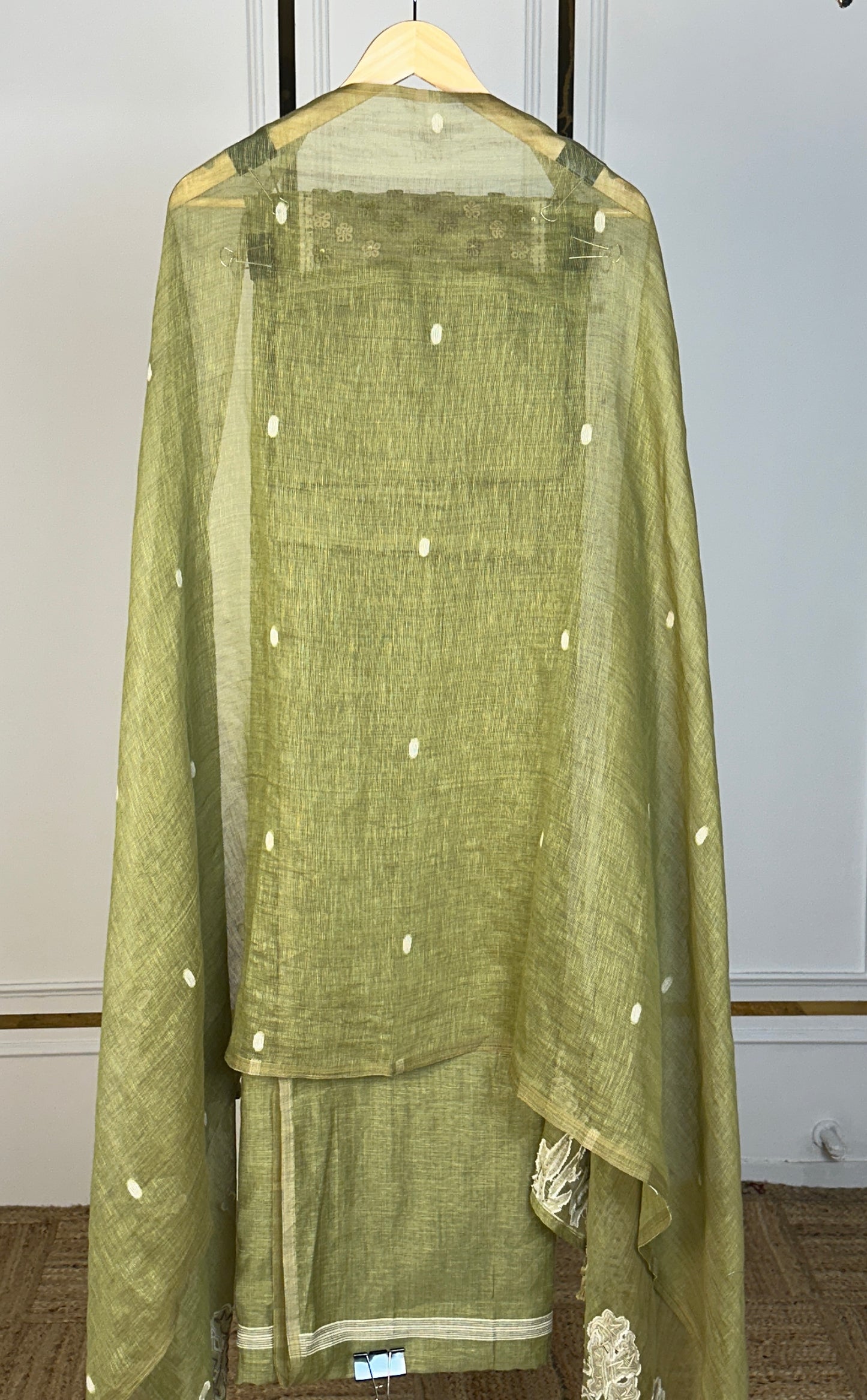 LINEN WHISPER