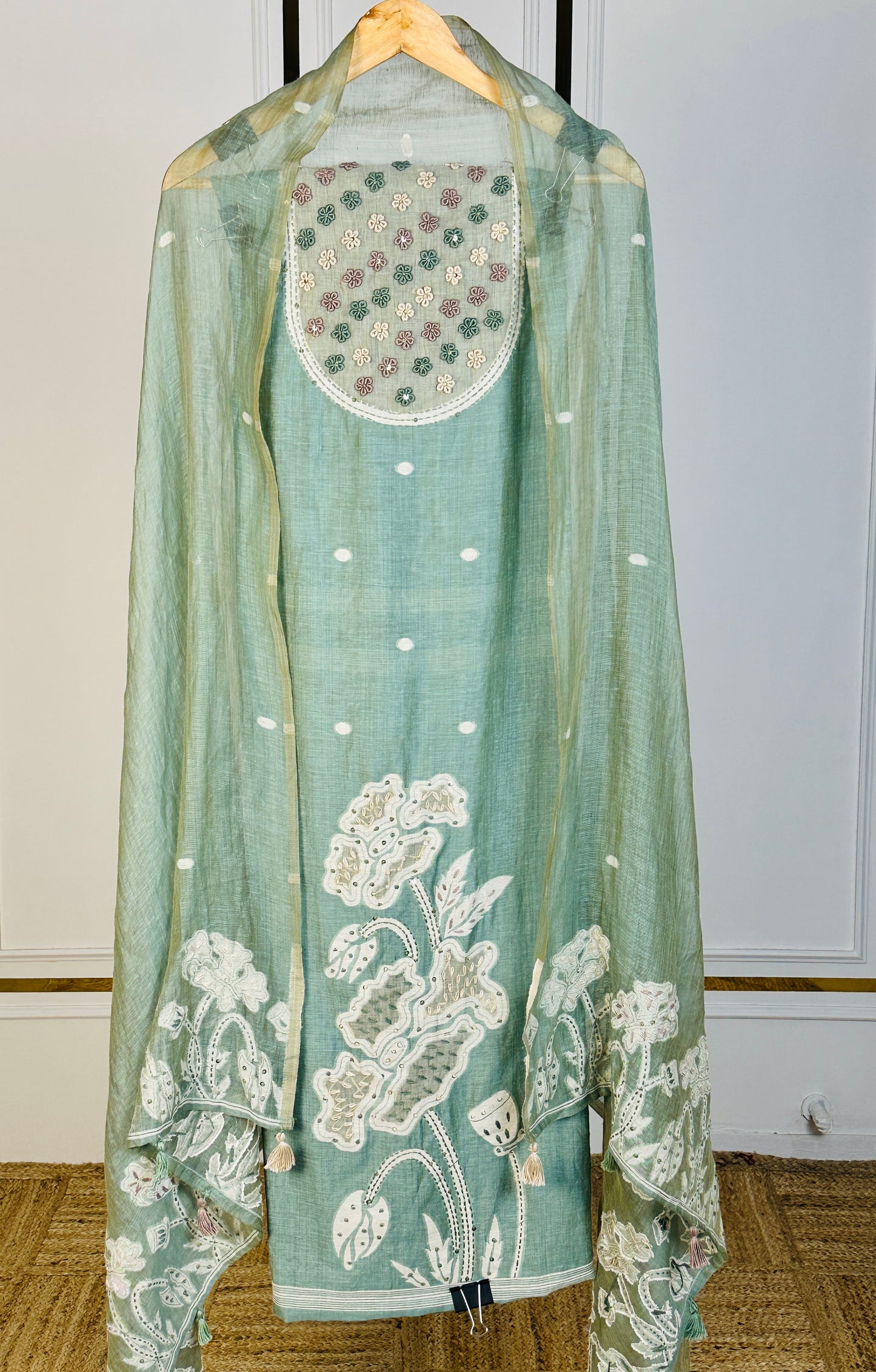 LINEN WHISPER