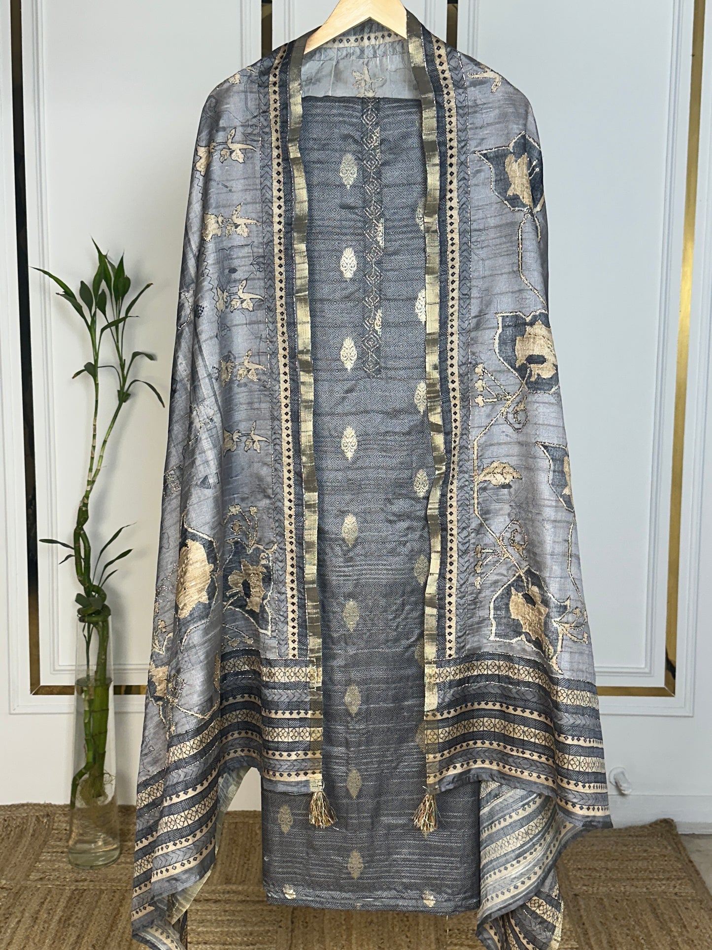 BANARASI SILK JASHN