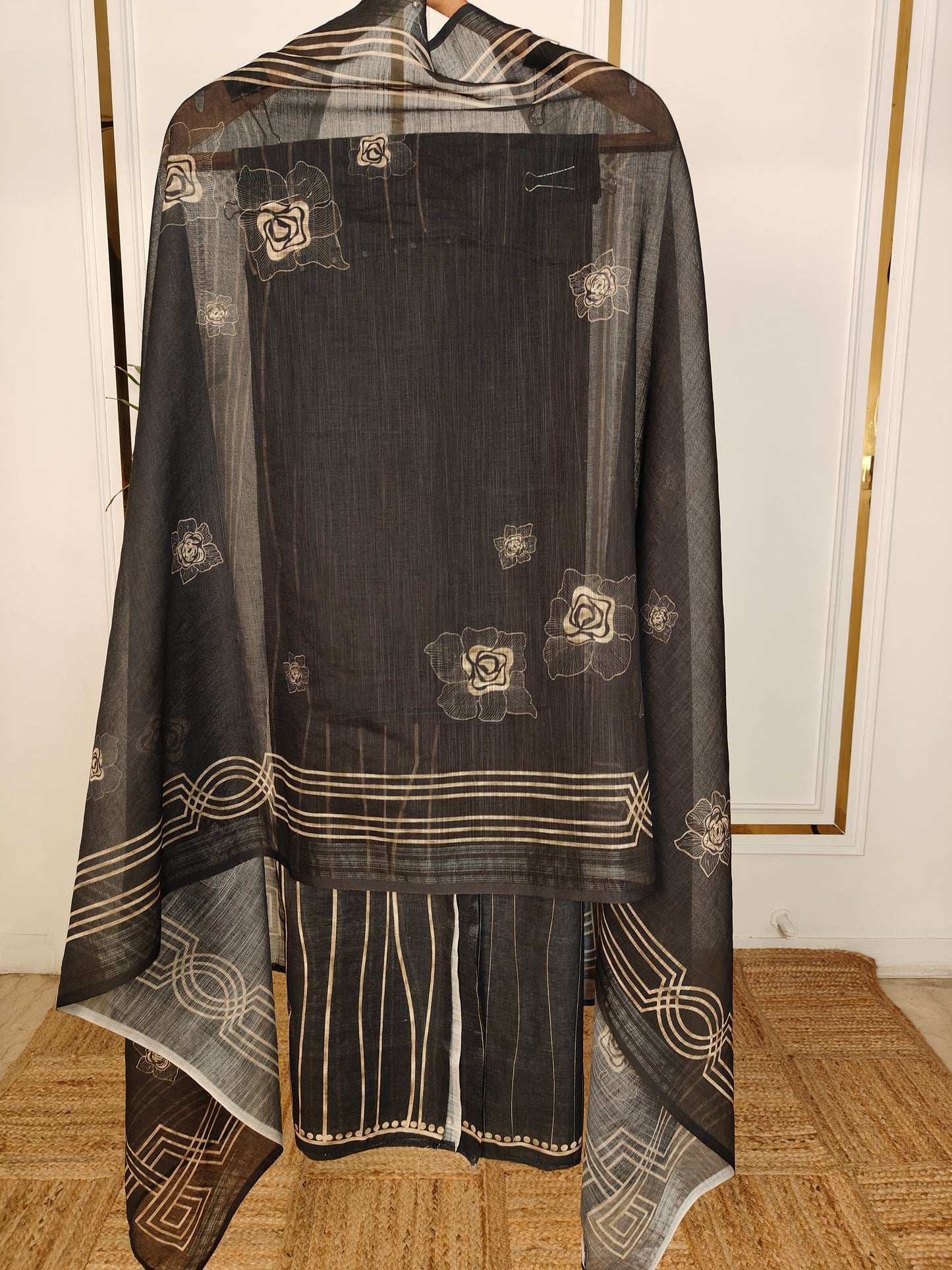 LINEN BLOOM