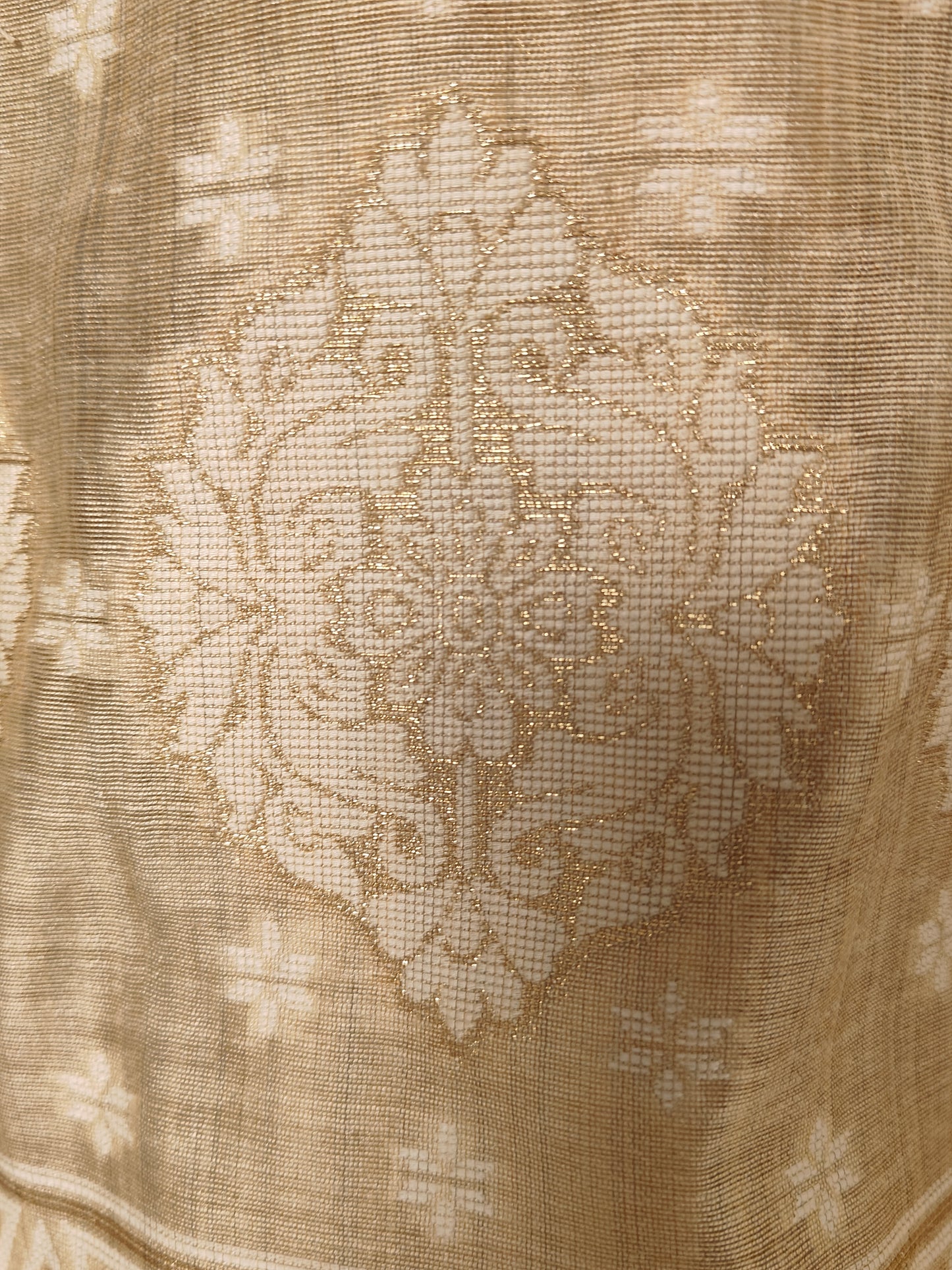 LIVING THE LINEN DREAM