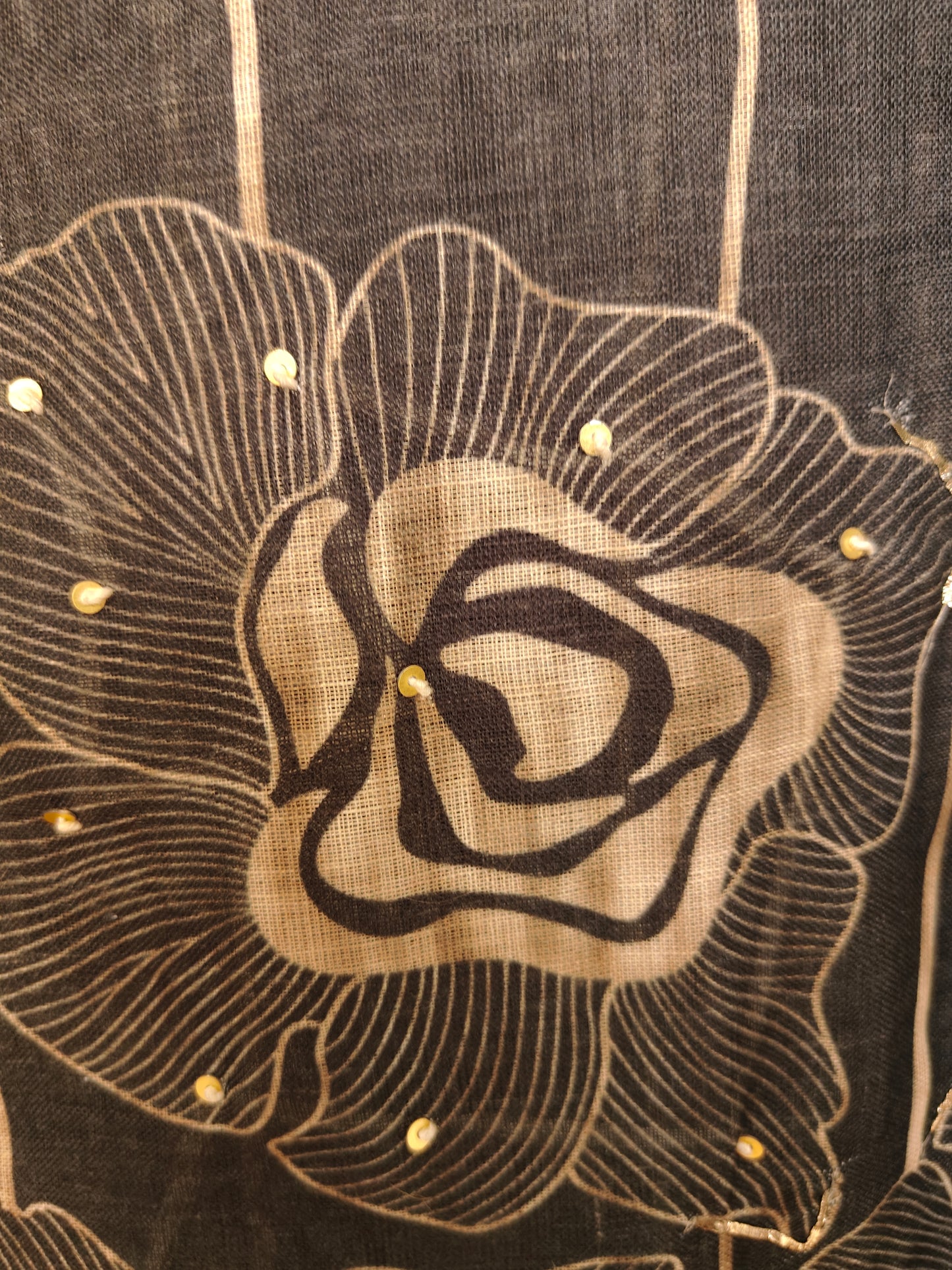 LINEN BLOOM